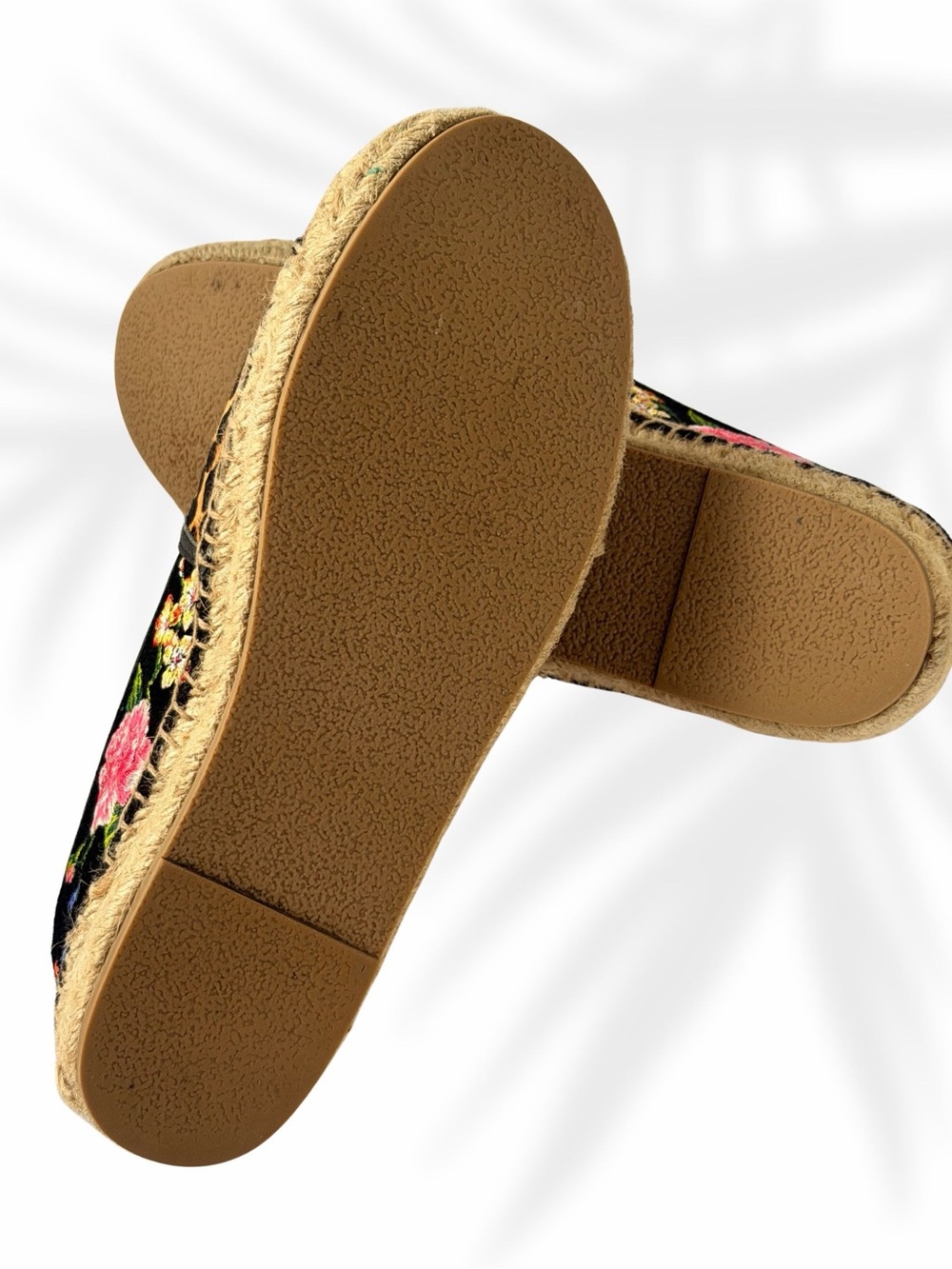 Johnny Was Leopard Espadrille Slip-Ons with Floral Embroidery Women’s size 8 - Picture 3 of 5